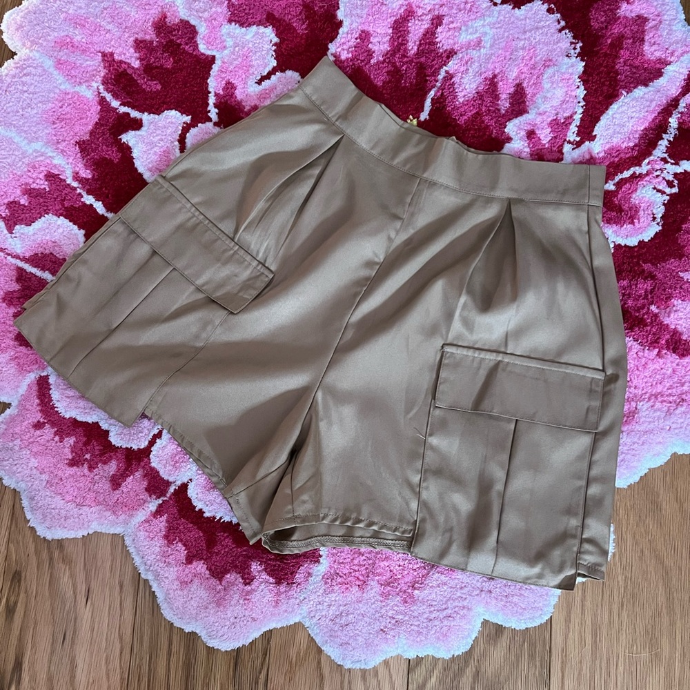 Pretty Little Thing Pocket Cargo Shorts Camel